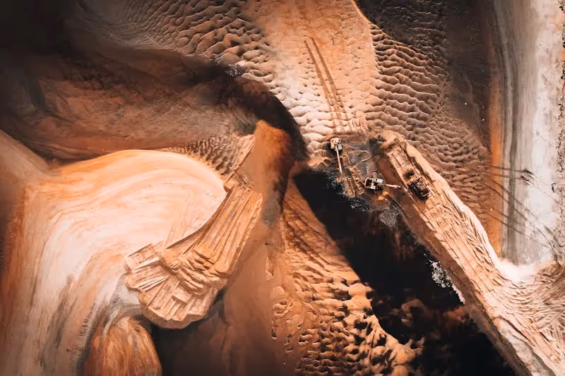 A grader with detailed parameters shown